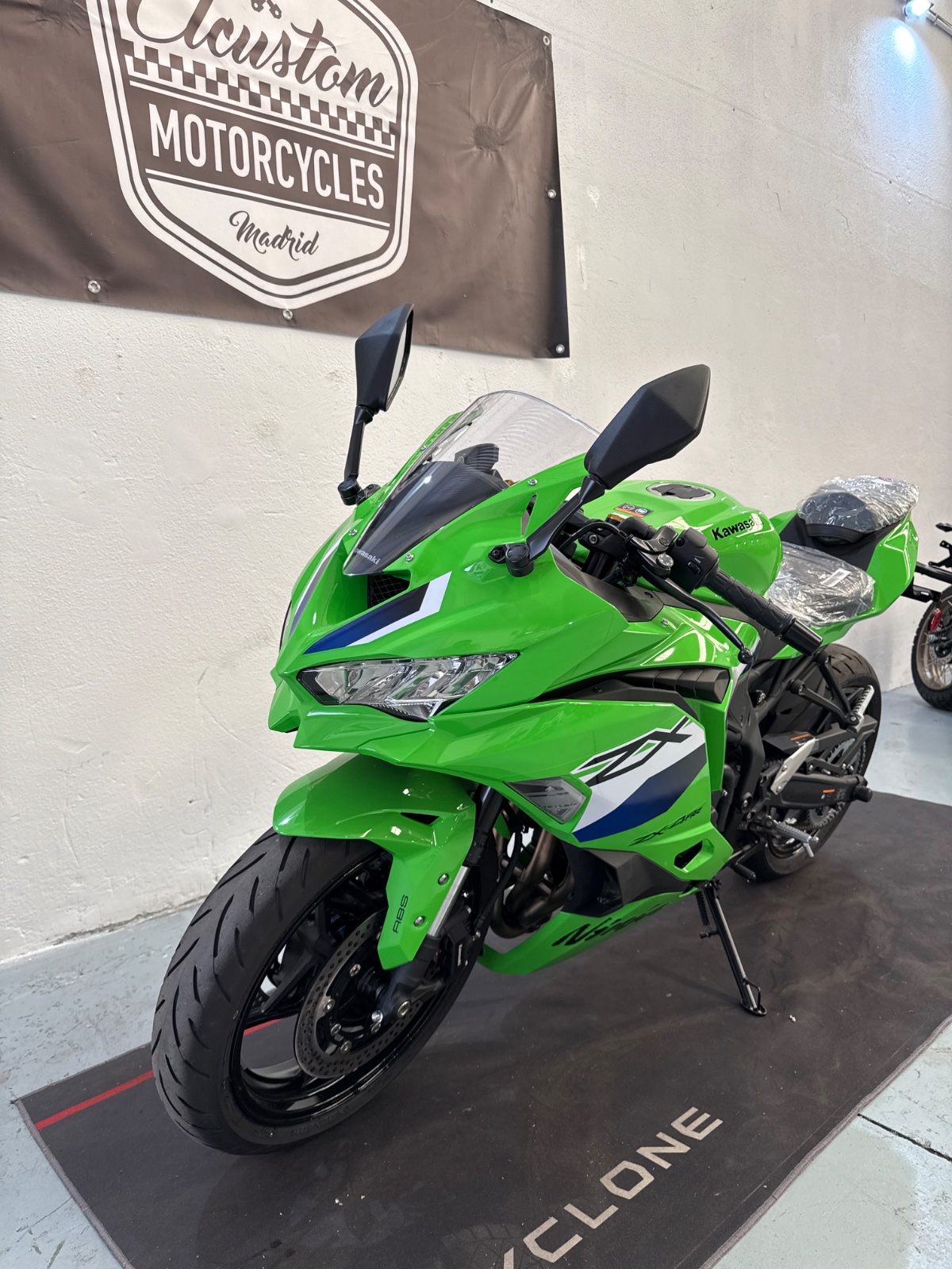 KAWASAKI